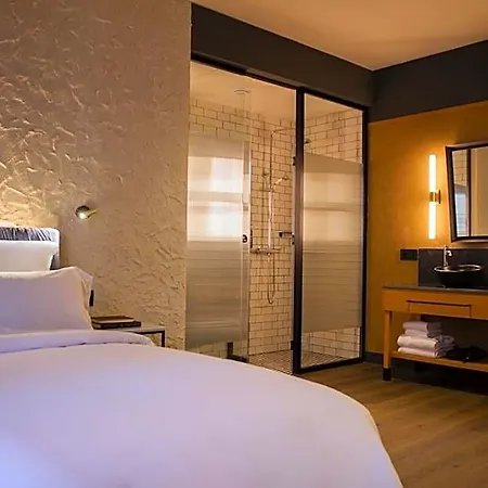 Letoh Letoh Hotel
