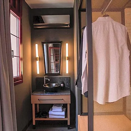 Hotel Letoh Letoh